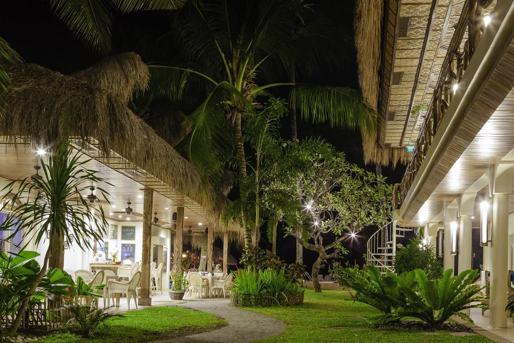 Mike's Dive Resort