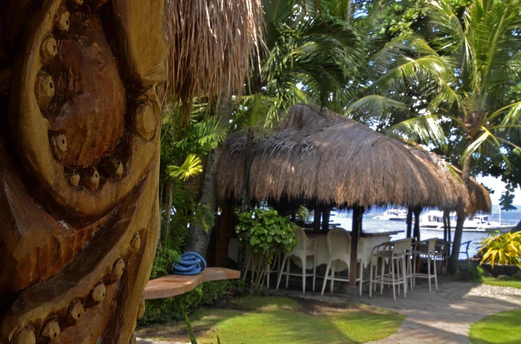 Mike's Dive Resort